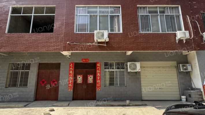 西畈社区荷叶庵二手房实景图