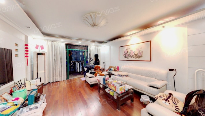 金棕榈花园二手房实景图