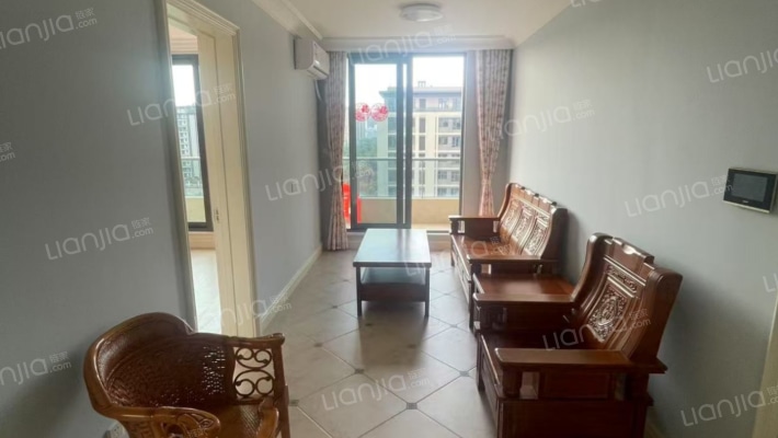 绿城蓝湾小镇·百合苑二手房实景图