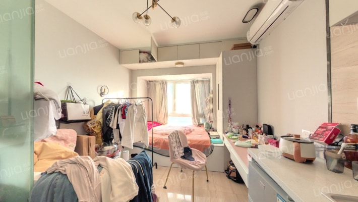 天翠广场湾流空间二手房实景图