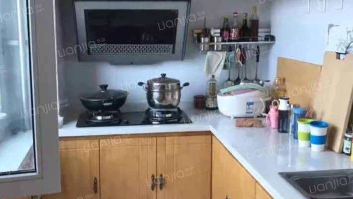 惠友荷园精装南北通透三居诚意出售-厨房