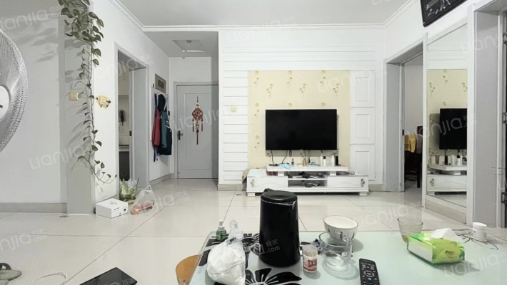 蔚蓝海岸二手房实景图