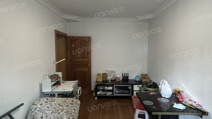 贯珠巷8号院二手房实景图