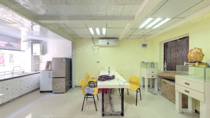 科技大楼二手房实景图