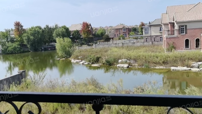 北京西南 京都颐和城317平独栋别墅带900多平大院子-露台