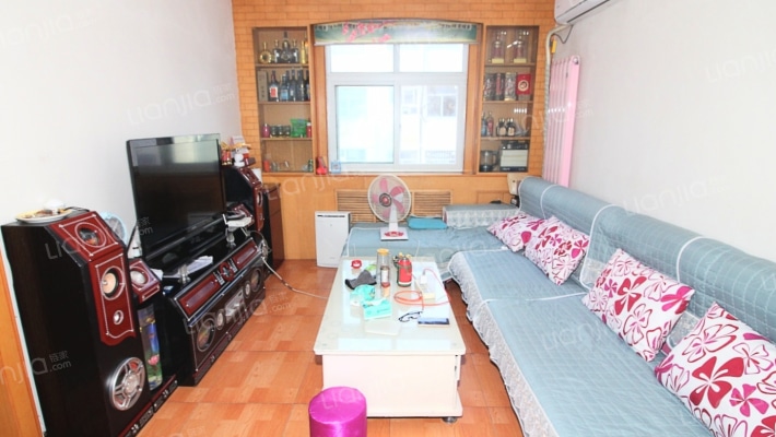 建设中路70号院二手房实景图