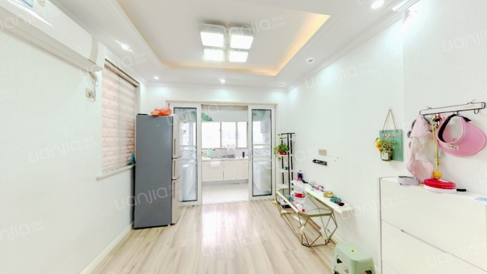 法尔胜花苑小区二手房实景图