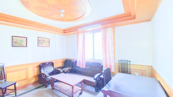 车站北路219弄二手房实景图