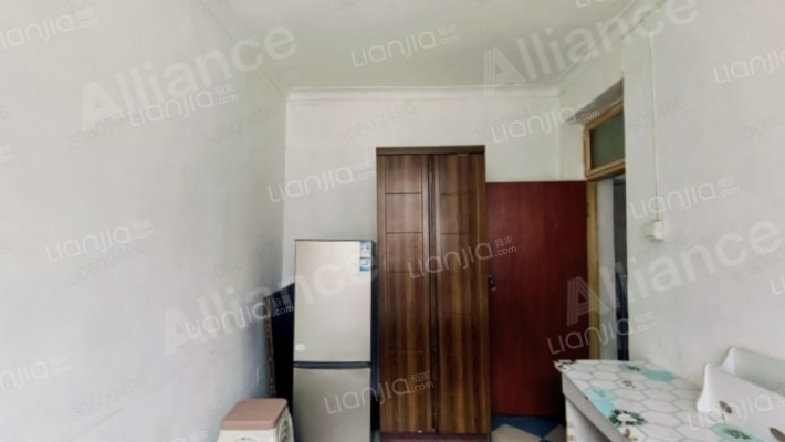 南向两居，低楼层，配套齐全，出行方便-餐厅