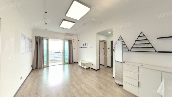 丽影华庭C区二手房实景图