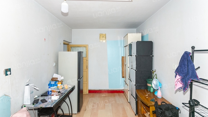 崇建小区二手房实景图