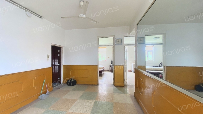 梅苑新邨二手房实景图