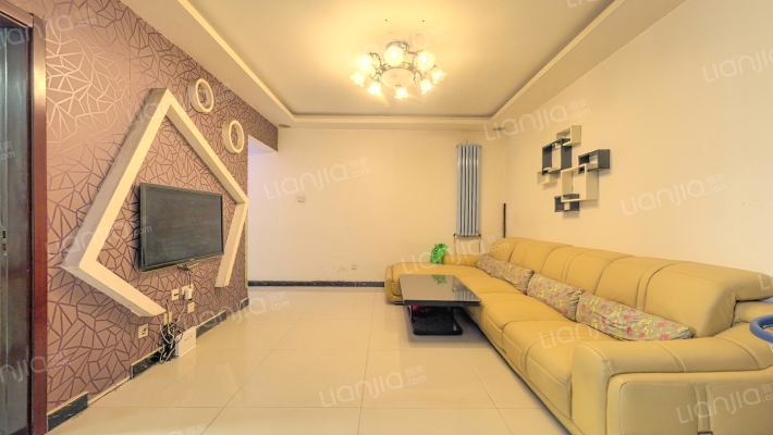 兰蒂斯城1期二手房实景图