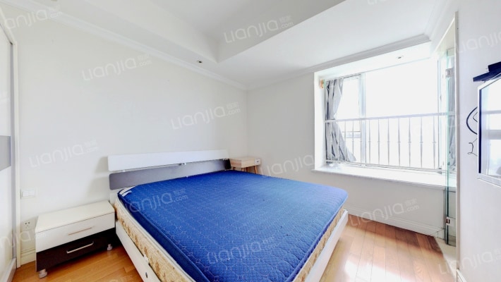 领骏世界二手房实景图