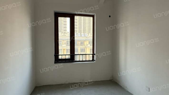 鸿坤理想尔湾 3室2厅 南 北-卧室C