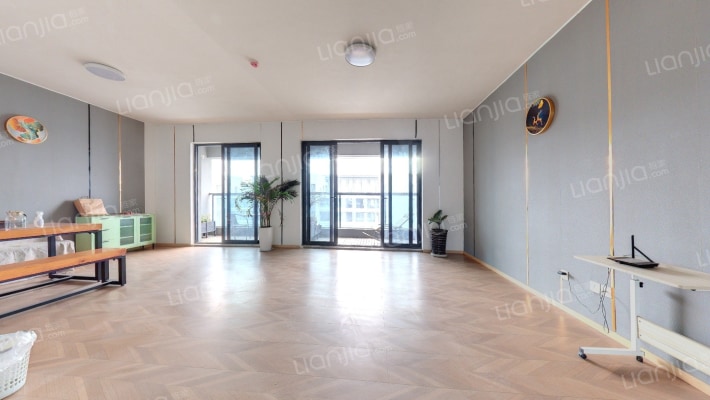 龙湖景粼天序一期二手房实景图