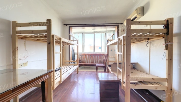 国定路555弄二手房实景图