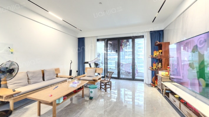 万豪掬月半山二手房实景图