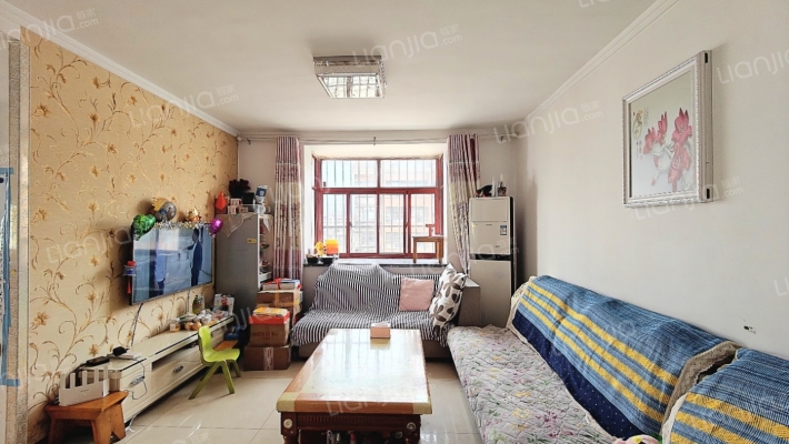 育新园二手房实景图