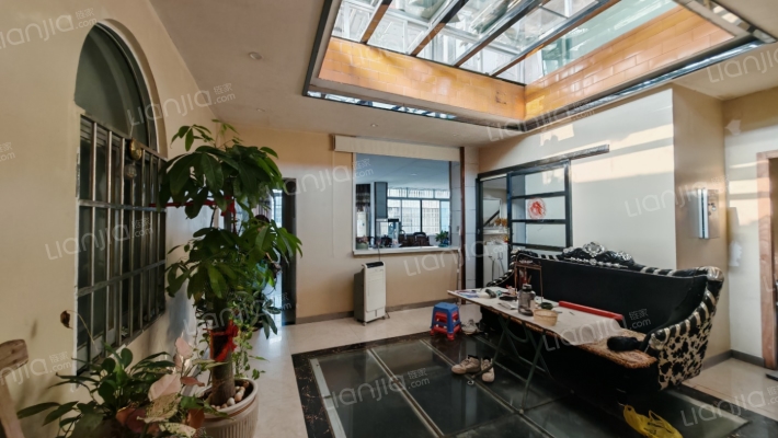 谭屋村小区二手房实景图