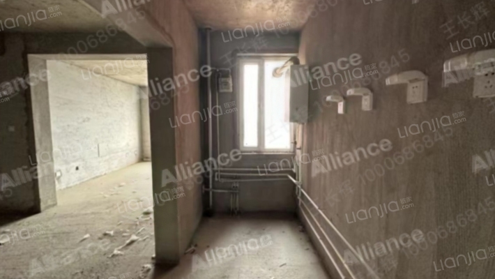 进京方便，高层的两居室，房本满五唯一-厨房