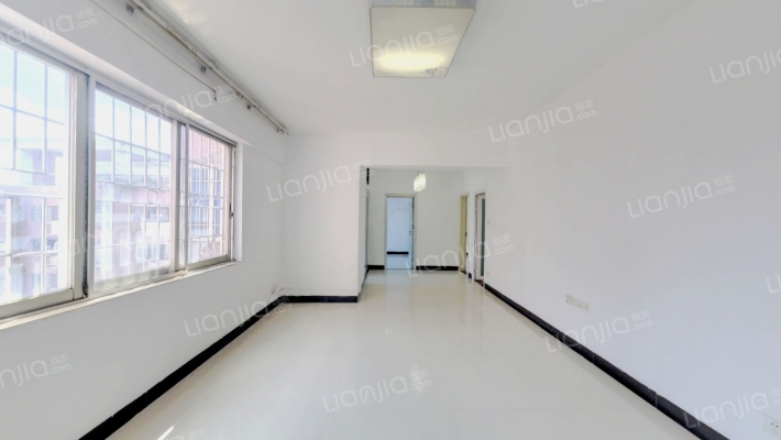 花季小区二手房实景图