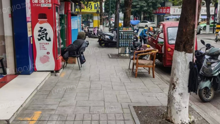 和昌家苑二手房实景图