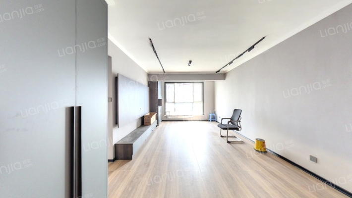 铁建馨苑二手房实景图