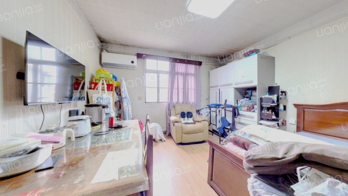 梅林小区二手房实景图