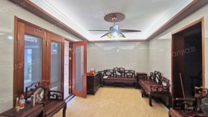 海雁别墅区二手房实景图