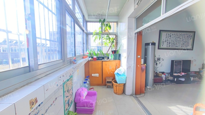 此房满五 中间楼层  生活配套齐全-阳台