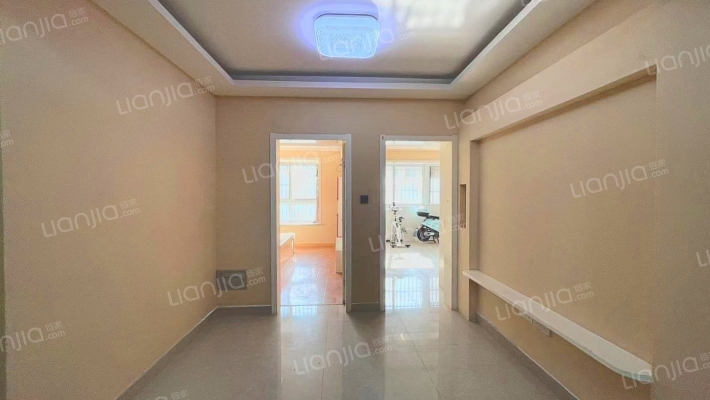 世锦花园二手房实景图