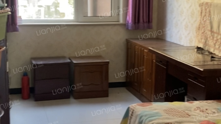 房本满二，税费低，南北通透通风好，采光好，-卧室C