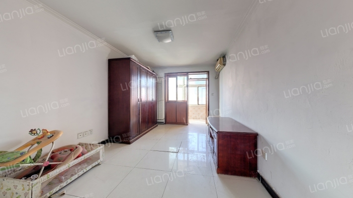 城角西路二手房实景图