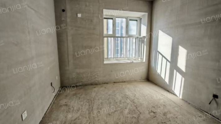 全南向两居，业主诚心出售，可以看房子，北京通勤方便-卧室B