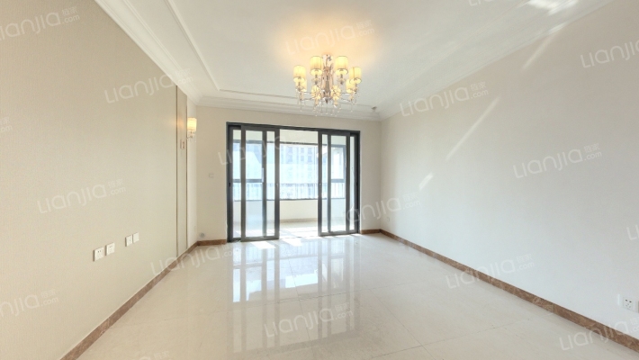 恒大·翡翠华庭二手房实景图