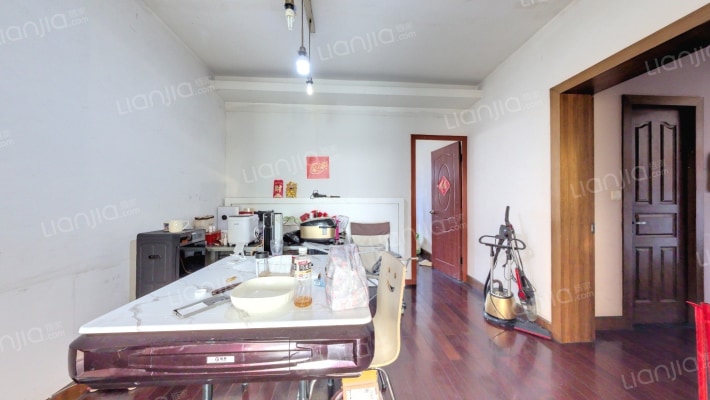 莘沥路18弄二手房实景图