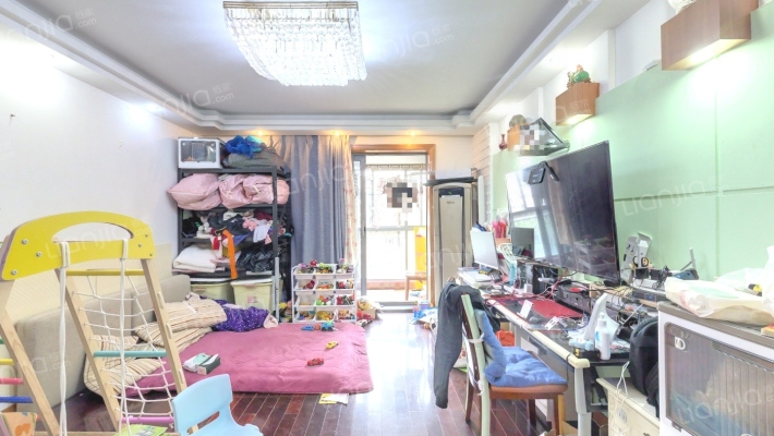 新时代富嘉花园二手房实景图