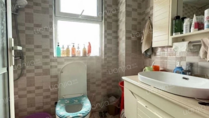 涿州市松林店电梯高层，集中供暖，南北通透三居室-卫生间A