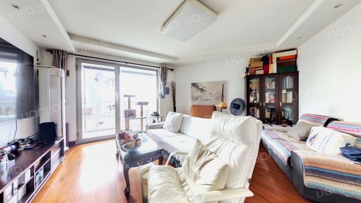 静安河滨花园二手房实景图