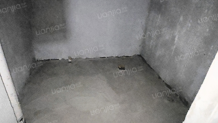 鸿盛旺京 南北通透三居 有房本 凤凰层-卫生间