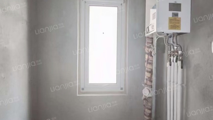 三利中和城毛坯两居，环境近距自由装修通勤北京方便。-厨房