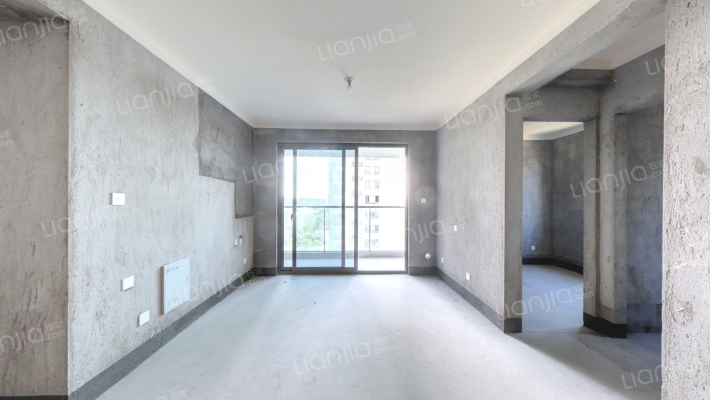 鸿翔北辰金邸二手房实景图