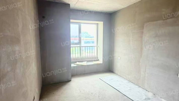 钻石商圈 紫樾华庭南北通透两居出售-卧室A