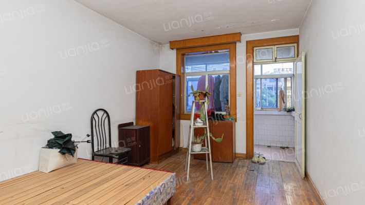 邮政局宿舍楼二手房实景图