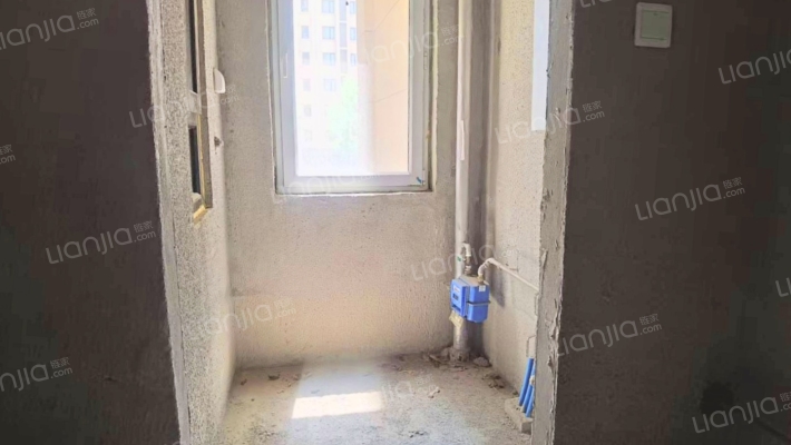 永济公园旁环境优美，大社区交通便利，出行方便-厨房