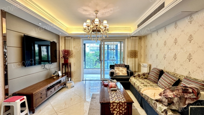 直立香颂园二手房实景图