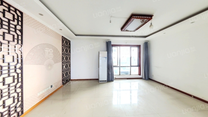 京隆名爵府二手房实景图