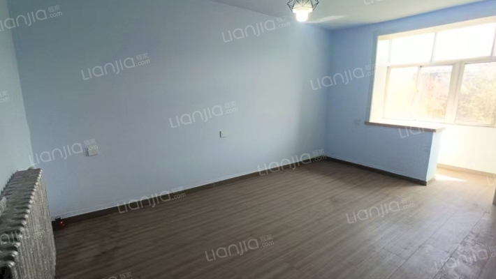 宣府大街136号院二手房实景图