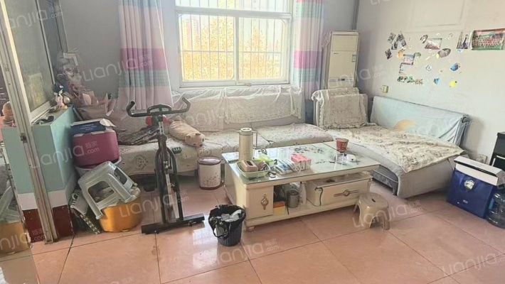 大业家属楼二手房实景图